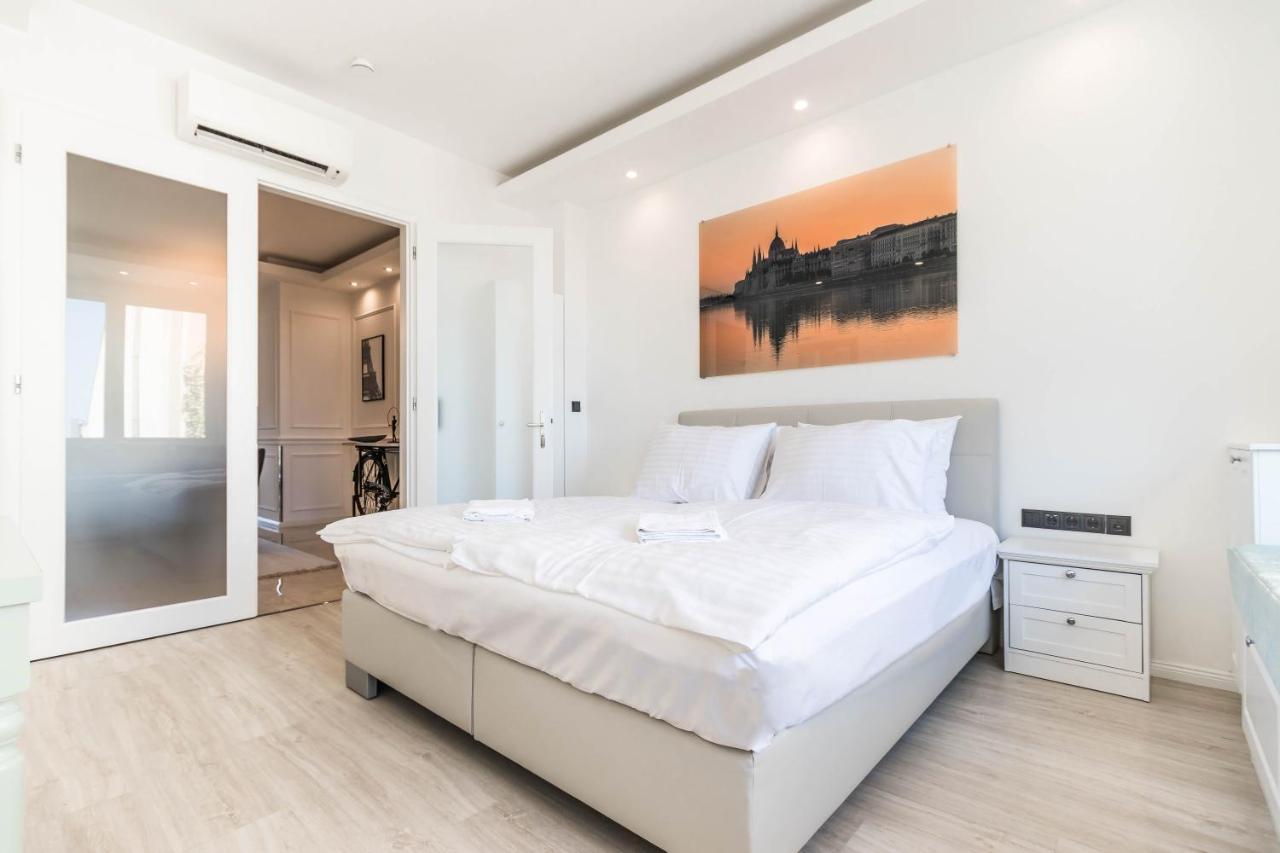 Corvinus Smart Apartment With Beautiful View Budapest Exteriör bild